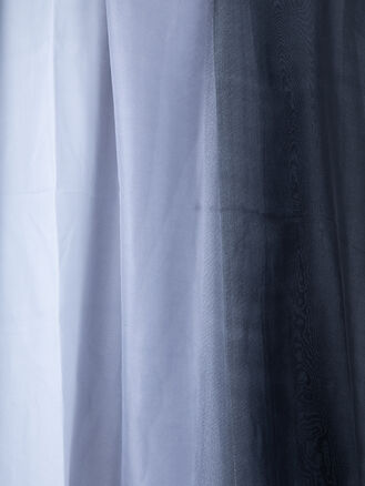 Dámský hebký šátek ombre šedo- černá barva