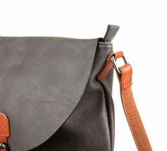 Flora&co Dámská kožená moderní crossbody kabelka kulatá