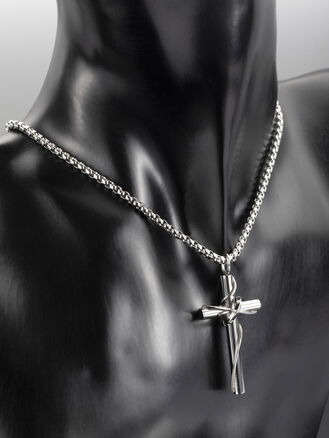 Moderní kulatý přívěsek ve tvaru kříže z chirurgické oceli