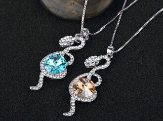 Přívěsek had s krystalem Swarovski elements