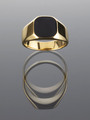 Luxusní pánský prstýnek z chirurgické oceli zlaté barvy s výrazným černým kamenem