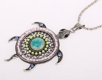  Náhrdelník etno želva stříbrná barva