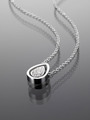 Luxusní ocelový náhrdelník ve tvaru kapky vykládaný čirými krystaly