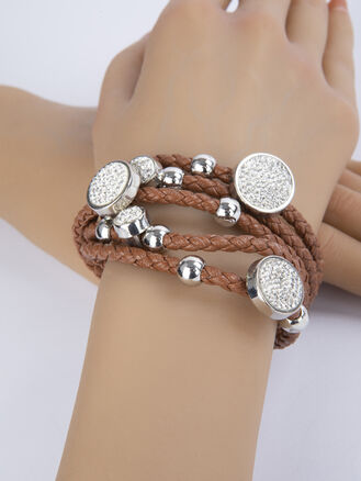 Pletený náramek z kůže se stříbrnými kuličkami 