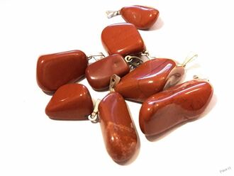 Přívěsek z červeného jaspisu