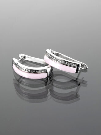 Krásné náušnice ve tvaru obdelníku s drobnými krystaly a keramikou z chirurgické oceli