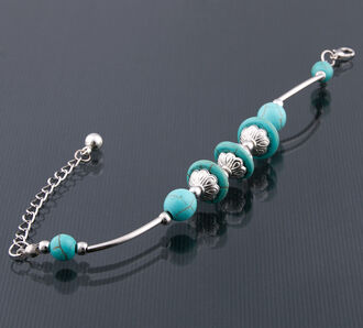 Náramek s tyrkenitovými korálky a ozdobami