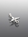 Exkluzivní přívěsek ve tvaru anděla s drobnými čirými krystaly z chirurgické oceli stříbrné barvy