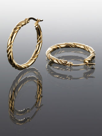 Masivní kruhové náušnice z chirurgické oceli zlaté barvy s motivem zamotaného kovu 