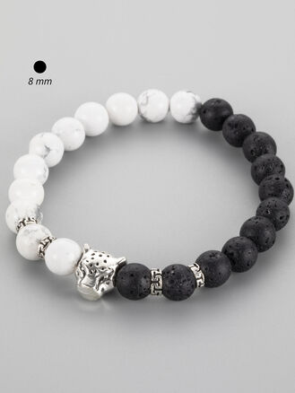 Krásný masivní náramek z korálků černého lávového kamene a bílého magnezitu s gepardem
