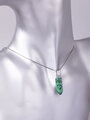 Exkluzivní amulet ve tvaru špice z malachitu 