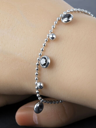 Krásný náramek z chirurgické oceli s přívěsky koleček s barevnými krystaly