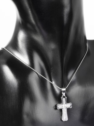 Luxusní přívěsek z chirurgické oceli ve tvaru křížku s čirými krystaly