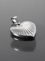Krásný přívěsek z chirurgické oceli ve tvaru srdíčka 