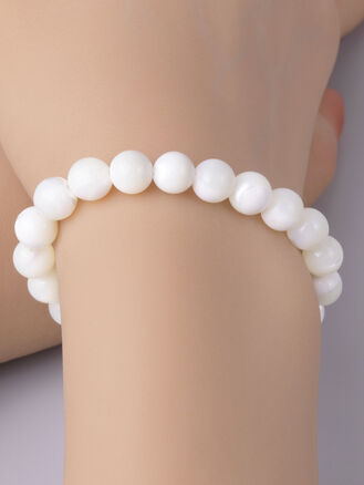 Krásný náramek z korálků bílého jadeitu