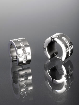 Luxusní kruhové náušnice z chirurgické oceli vykládané krystaly do tvaru kříže