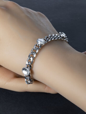 Masivní náramek z chirurgické oceli s ovály s čirými krystaly 