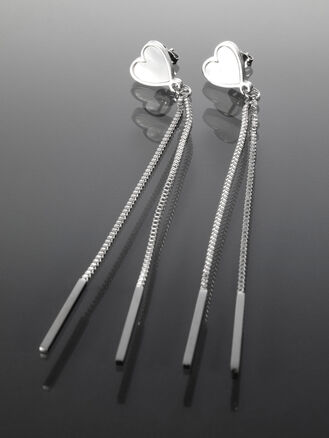 Visací náušnice z chirurgické oceli se srdíčky s bílou perletí