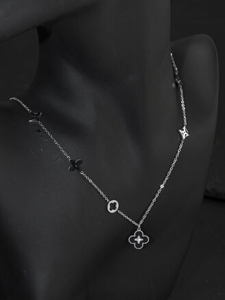 Náhrdelník z chrurgické oceli s ornamenty