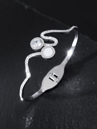 Exkluzivní elegantní pevný náramek z chirurgické oceli, vlnovka se třpytivými krystaly