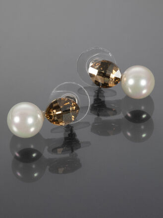Fashion jewelry náušnice s perličkou a krystalkem Swarovski elements