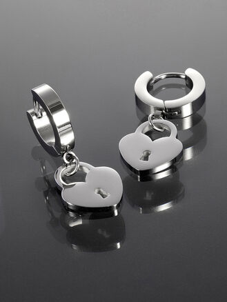 Náušničky kruhy z chirurgické oceli se srdíčky