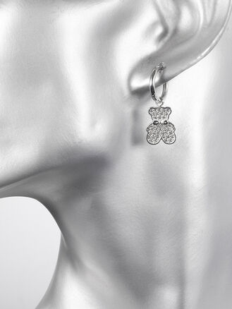 Elegantní stříbrné kruhové náušnice a náramek s medvídkem z chirurgické oceli