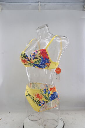 Moderna dámské dvoudílné plavky se vzorem tropických květin