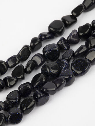 Korálková šňůrka z korálků modrého slunečního kamene