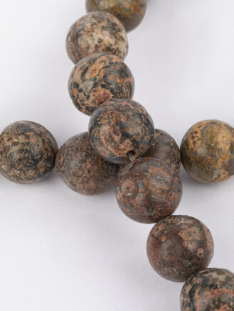 Korálková šňůrka z korálků z jaspisu