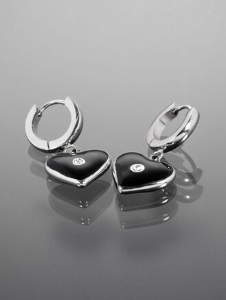 Náušnice z chirurgické oceli kruhy se srdíčkem