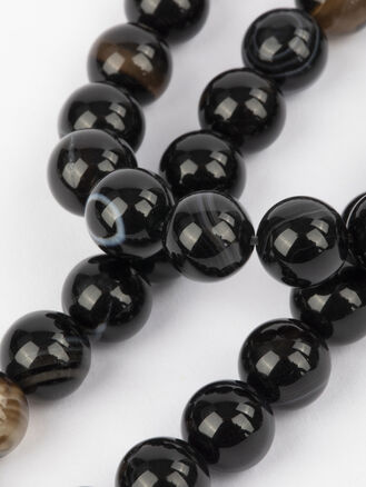 Šňůrka z černých korálků achátu