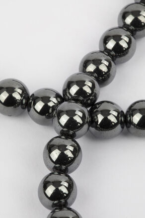 Korálková šňůra z kovově lesklých kuliček hematitu, velikost korálků 8 mm