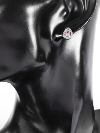 Náušnice s růžovým krystalkem ve tvaru kapky