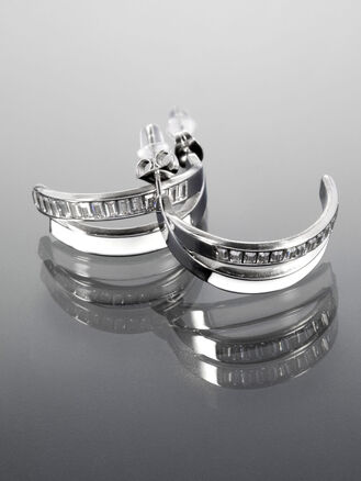 Moderní náušnice z chirurgické oceli 