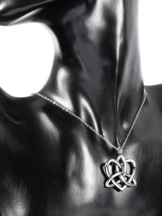 Přívěsek z chirurgické oceli keltský uzel v srdci