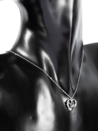 Náhrdelník z chirurgické oceli se srdíčkem a pandou