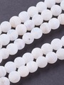 Korálková šňůra z kuliček bílého matného achátu, průměr 6 mm