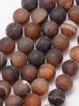 Korálková šňůra z kuliček hnědého matného achátu, průměr 6 mm