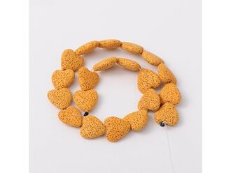 Neukončená šňůra ze srdíček ze syntetické oranžové lávy, rozměr 20 x 20 x 8 mm