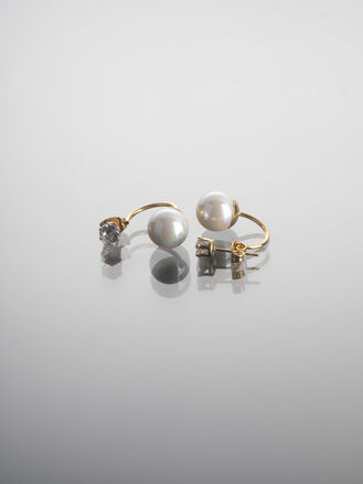 Náušnice z chirurgické oceli s perličkou 