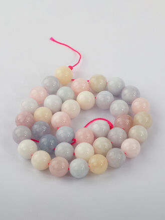 Korálková šňůra z barevných kuliček berylu, velikost cca 10 mm