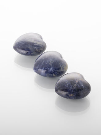 Lapis lazuli srdce malé hmatka velikost cca 2,5x3 cm