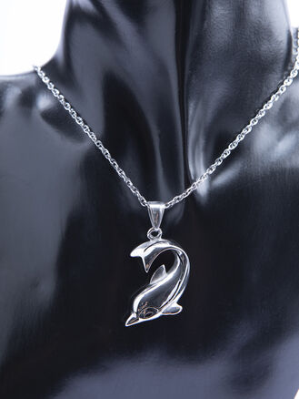 Nápadný stylový přívěsek z leštěné chirurgické oceli, delfín