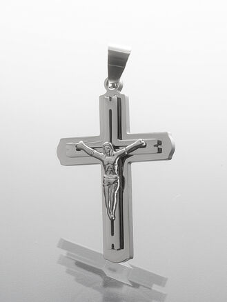 Přívěsek z leštěné chirurgické oceli, dvojitý kříž s Kristem