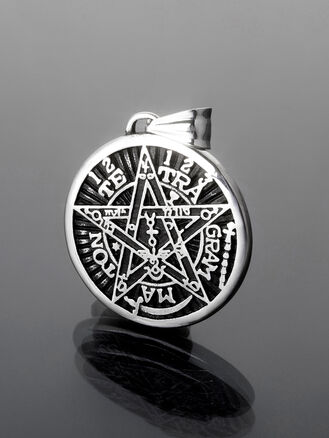 Stylový přívěsek na řetízek z chirurgické oceli pentagram