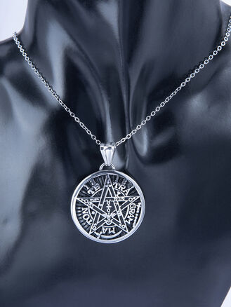 Stylový přívěsek na řetízek z chirurgické oceli pentagram