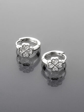 Elegantní náušnice z chirurgické oceli ve tvaru čtyřlístku 