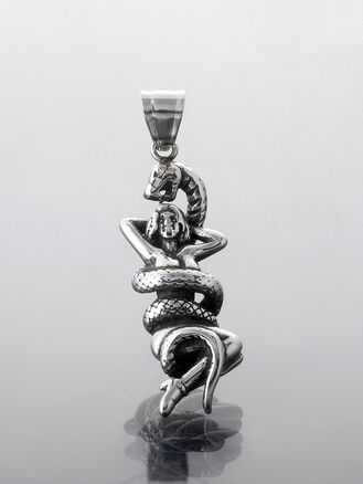 Stylový přívěsek z leštěné chirurgické oceli, had škrtič