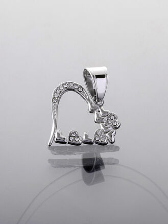 Přívěsek srdce z chirurgické oceli, stříbrná barva kovu, se srdíčky